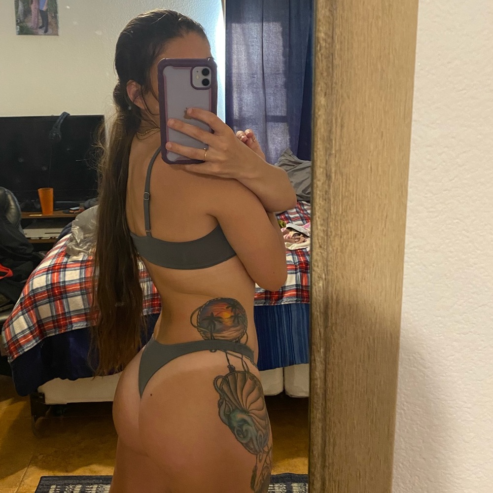 Bikini bottoms